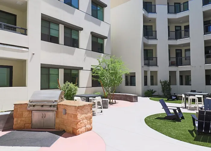 Apartment Work In Style W Private Workspace And Premium Comfort - G2047 Scottsdale