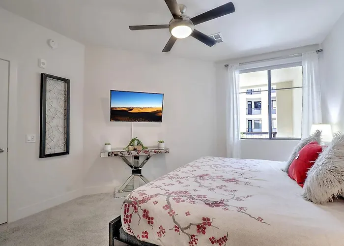 Apartment Work In Style W Private Workspace And Premium Comfort - G2047 Scottsdale