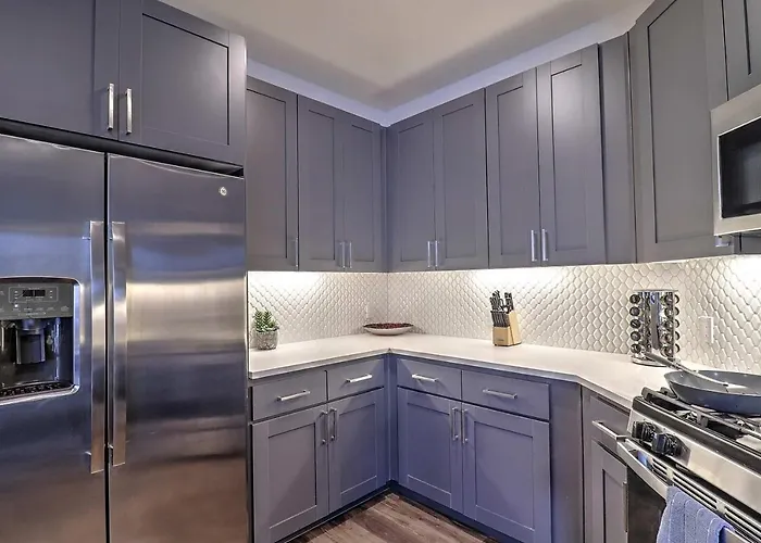 Apartment Work In Style W Private Workspace And Premium Comfort - G2047